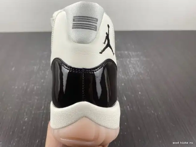 11 WMNS Air Jordan AR0715-101 Neapolitan 0618